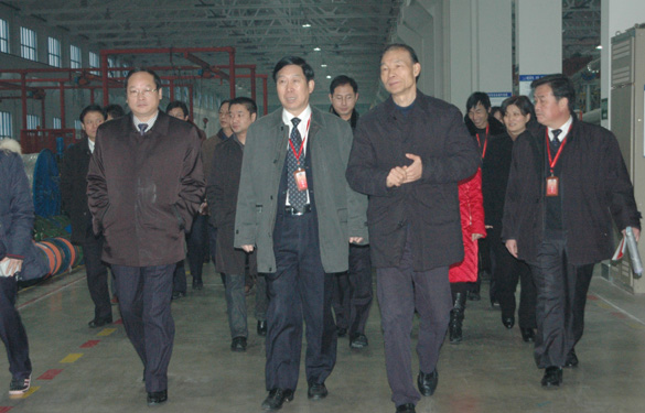 溧阳市全体人大代表、政协委员一行600余人来尊龙凯时旅行